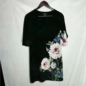 Le Chateau Short dress with  Flowers